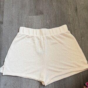 H&M Women's Cream Shorts